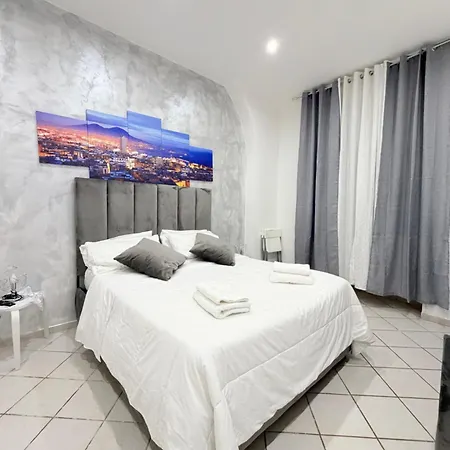 Casa Maruzzella Feriehus Napoli